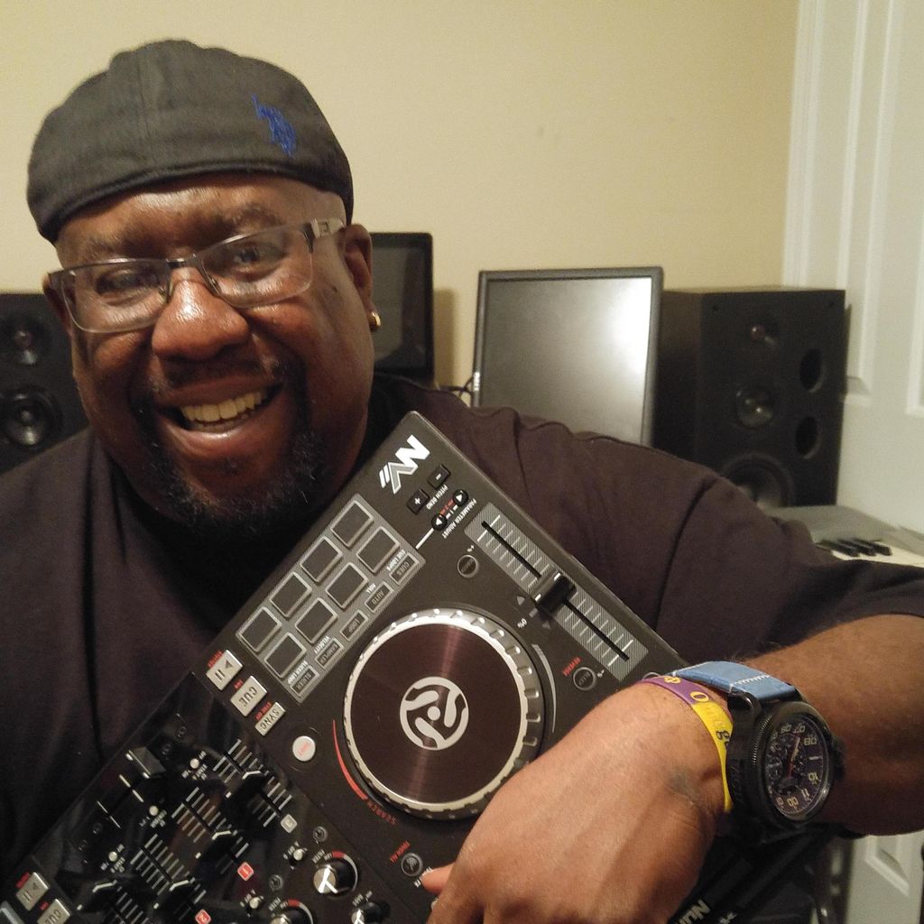 DJ MAQ ENTERTAINMENT