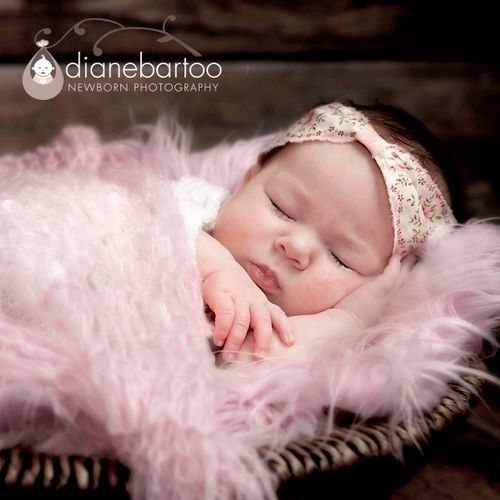 Maternity and Newborn photography by Diane Bartoo