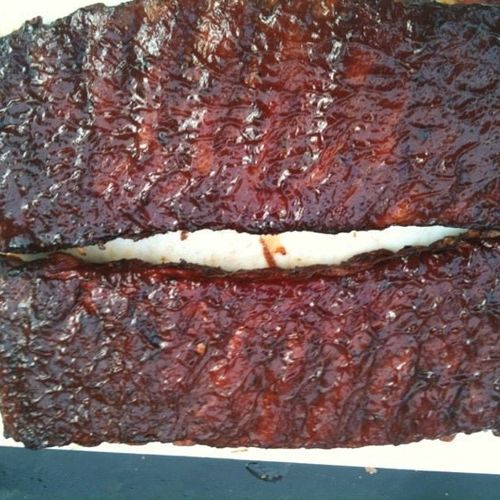 Mouthwatering smoked spareribs.