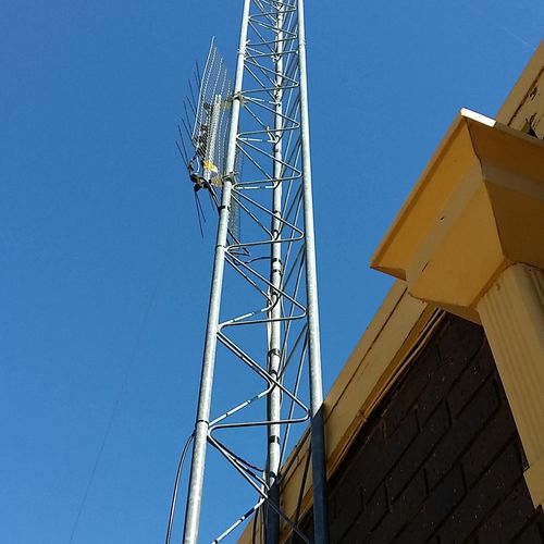 100' and less towers and antennas are no problem.