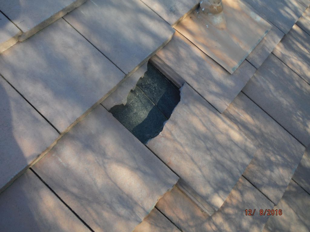 Roof inspection - Cracked/damaged roof tiles disco