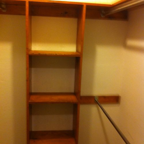 Don't you think this closet is just asking for it!