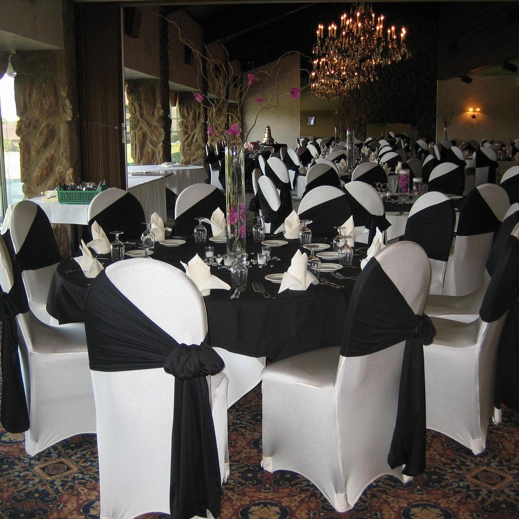 Sittin' In Style Chair Covers & Linen, LLC