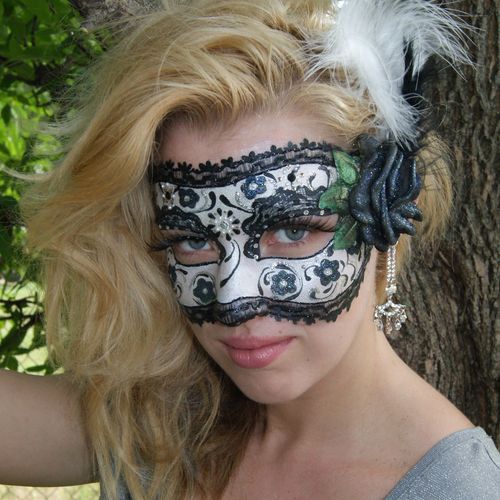 Glamour Photo:  Venetian Mask
