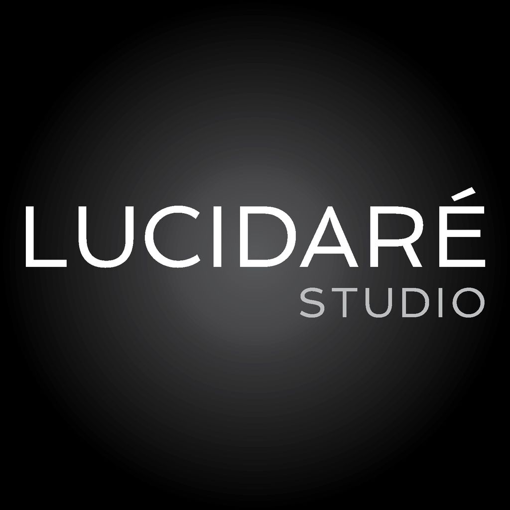 Lucidaré Studio - Headshot Photography