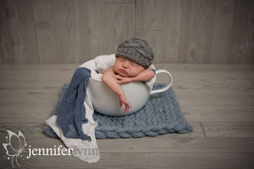 I am professionally trained in newborn posing and 