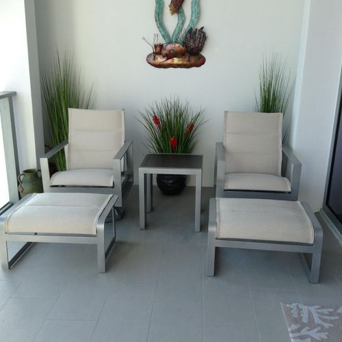 Vue Sarasota Bay lounge seating with ottoman