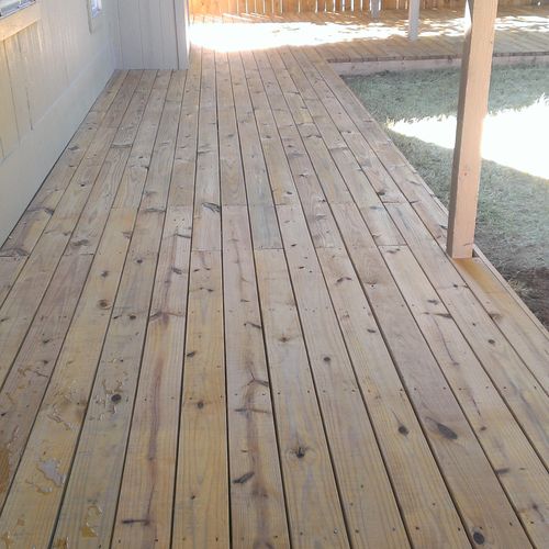 Deck staining and refinishing
