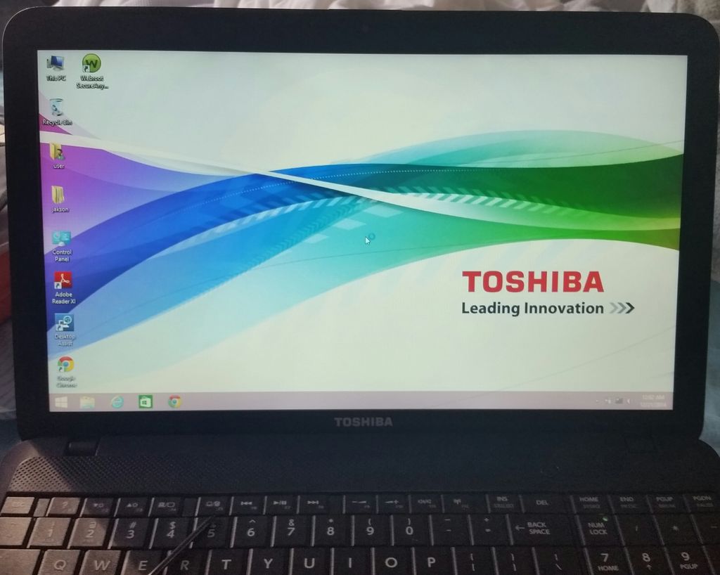 Toshiba Satellite LED screen replacement (after)