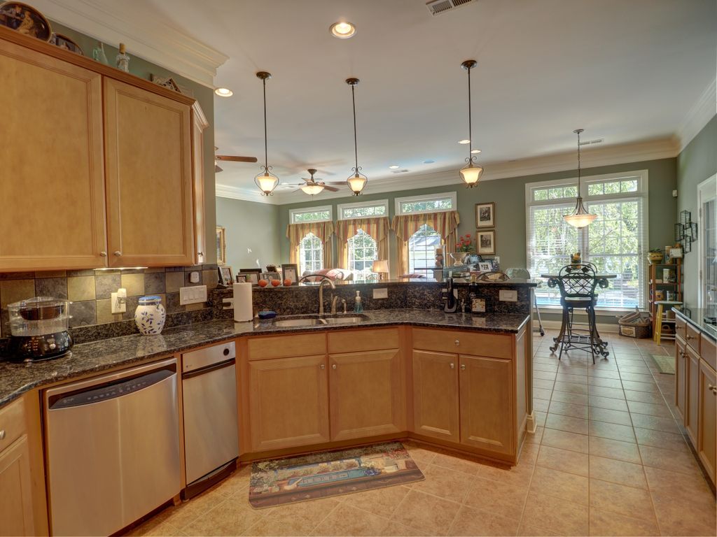 Photograph I took for a listing