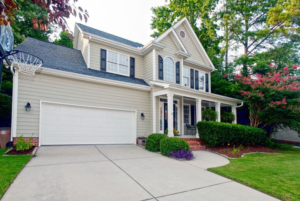 Sold at the highest price per sq foot in the neigh