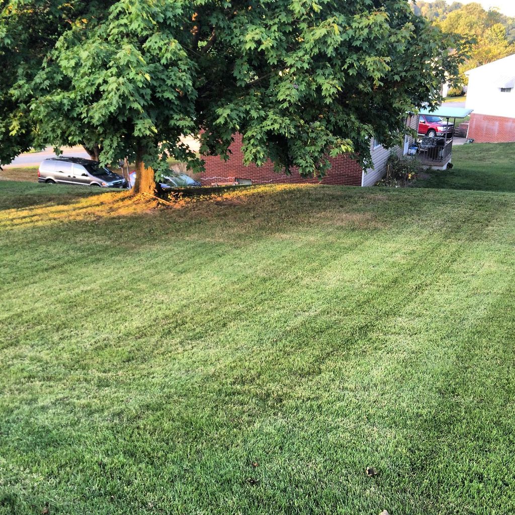 Quality Lawn Care of Greenock PA