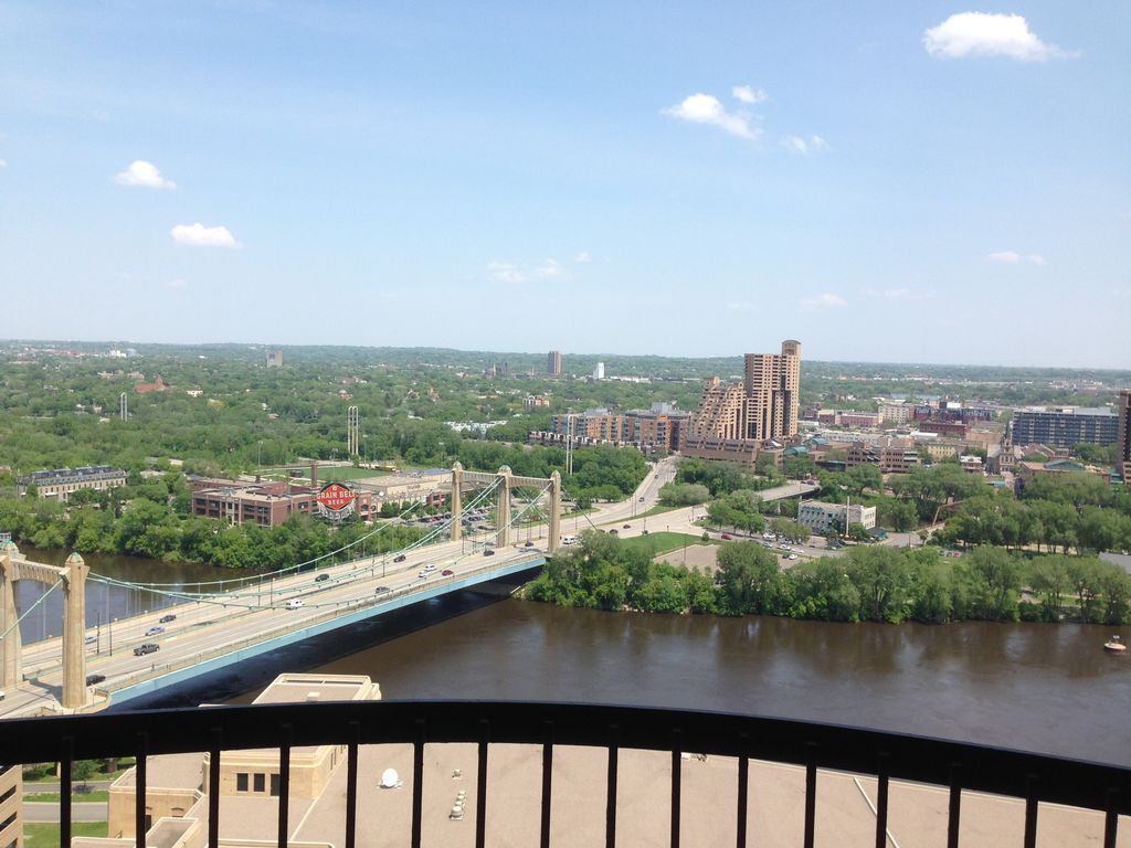 High rise move in downtown Minneapolis 