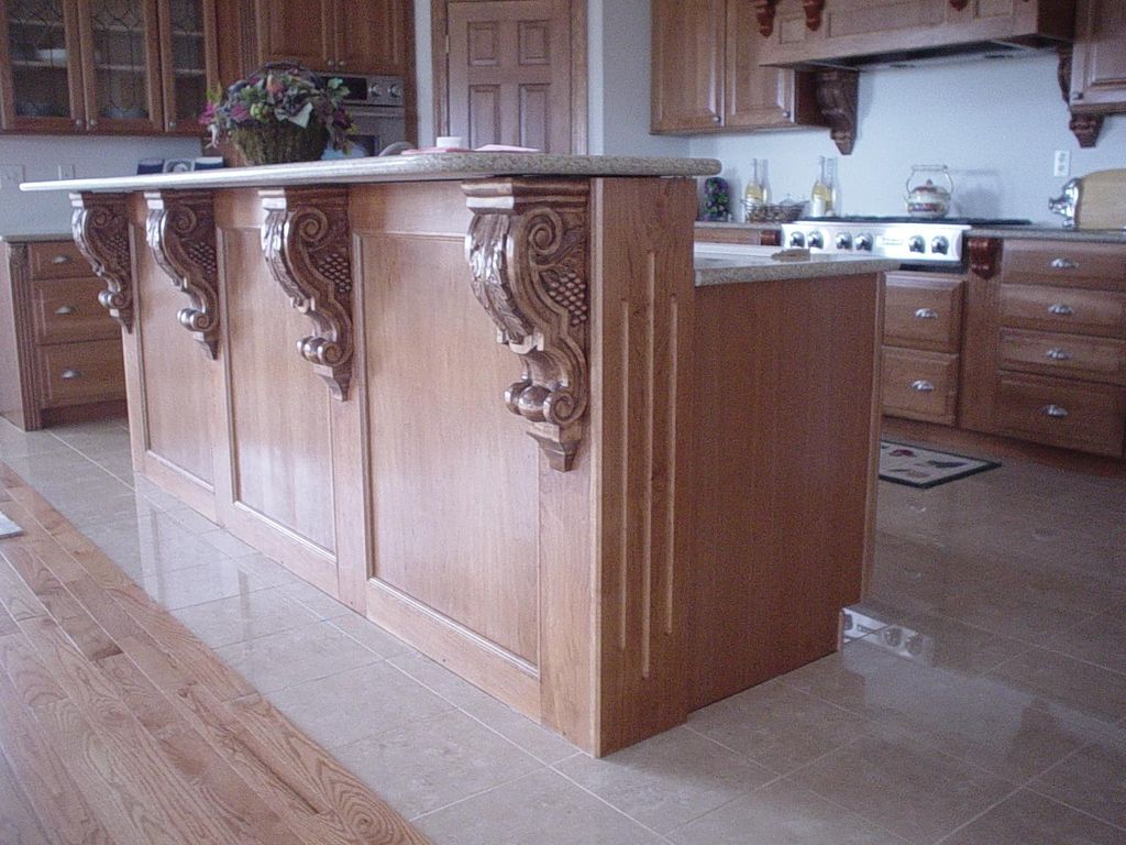 Fluted columns and korbels