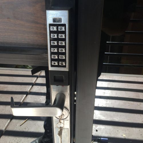 commercial key pad install in phoenix