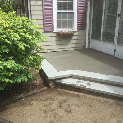 Blue stone treads with finished concrete center