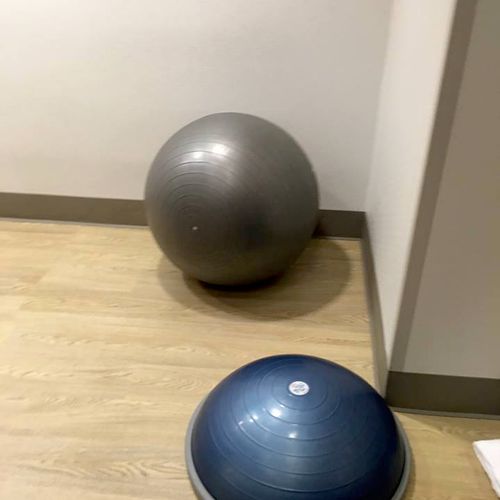 Bosu and balance balls
