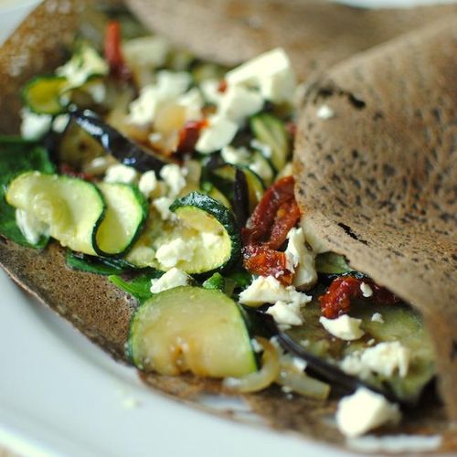 Mediterranean : Spinach, roasted zucchini and eggp