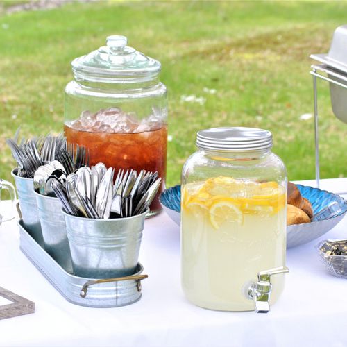 Fresh Iced Tea, Lemonade with silverware display

