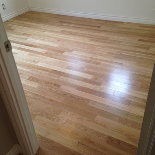 New Pre finished Solid Oak flooring