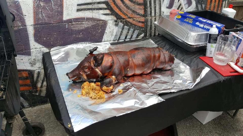 De-boned Roasted Piglet stuffed with Seafood Dress