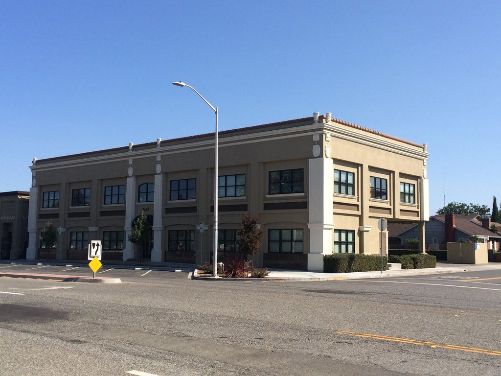 This is an office building in Santa Clara, off The