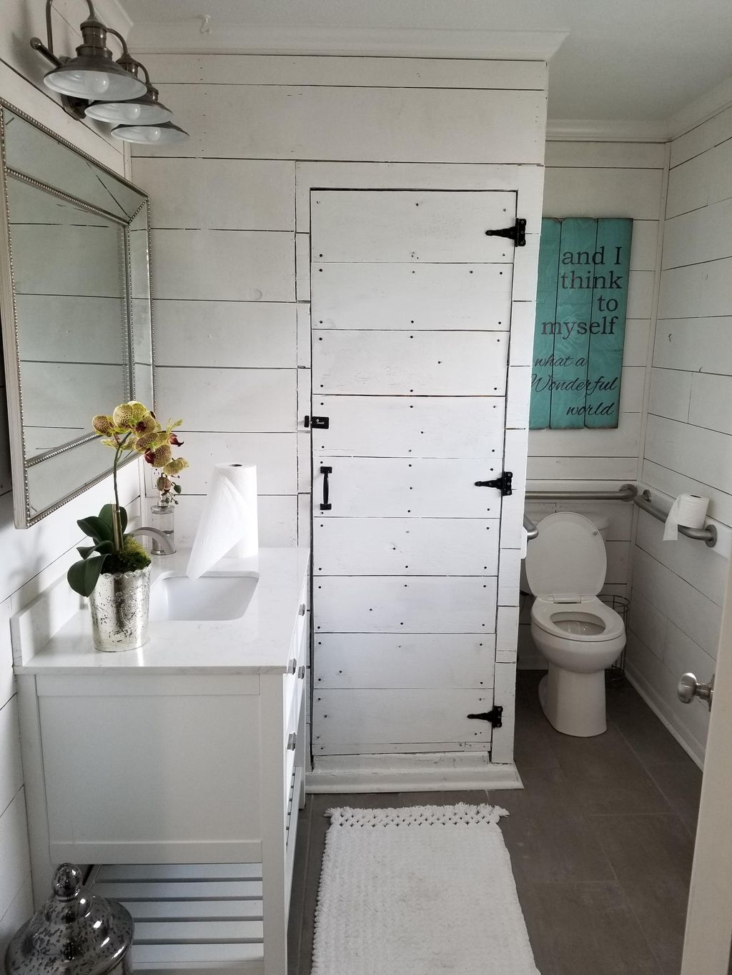 Shiplap bathroom 