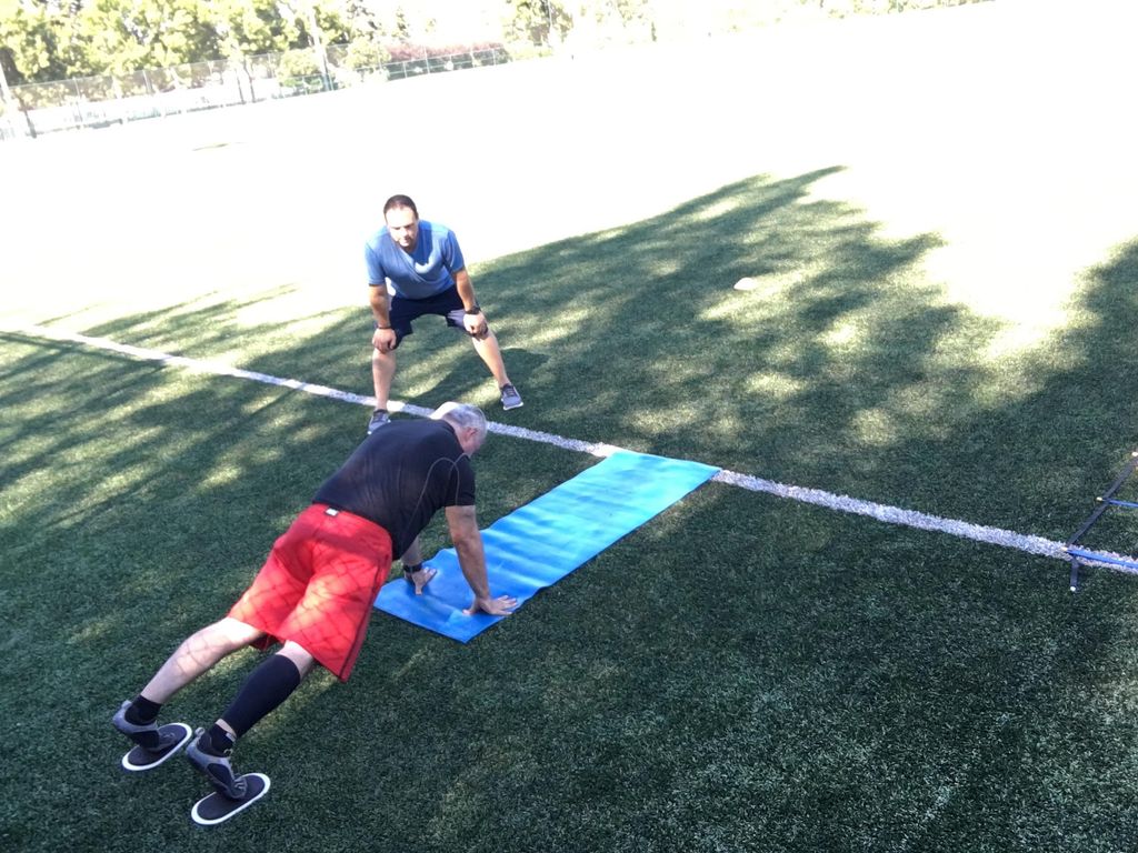 Client performing super slider pikes!