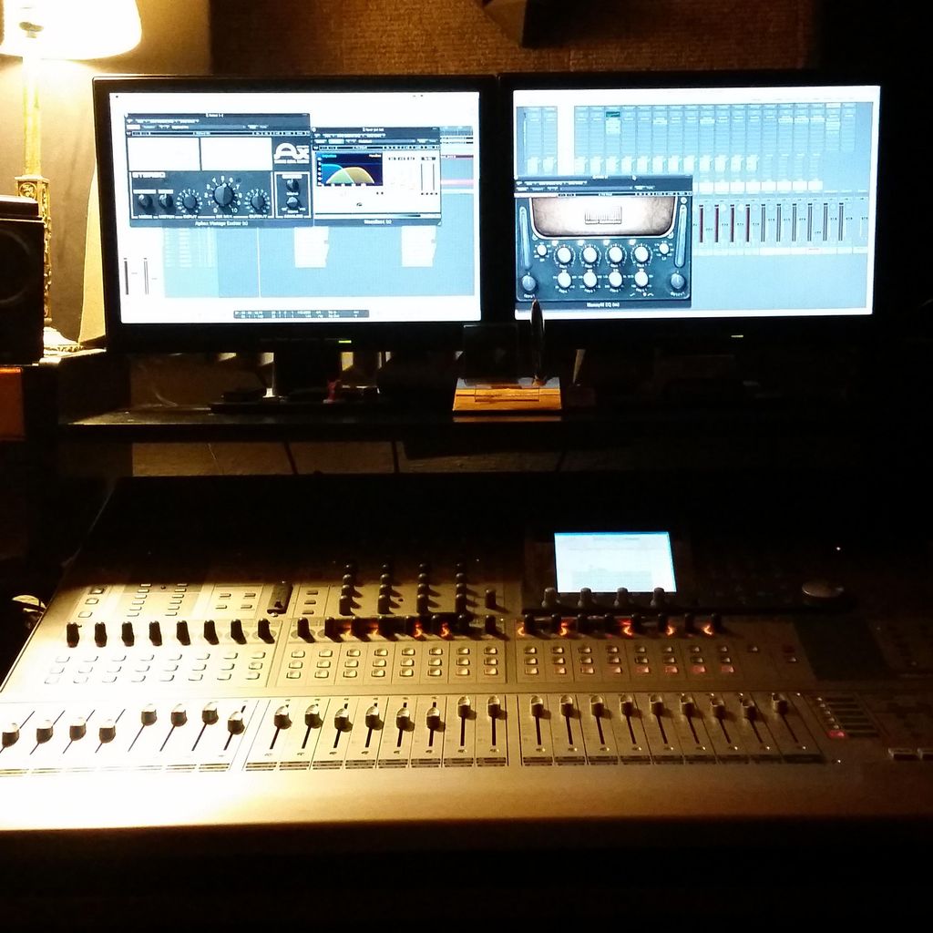 The Muzik Store Recording Studio