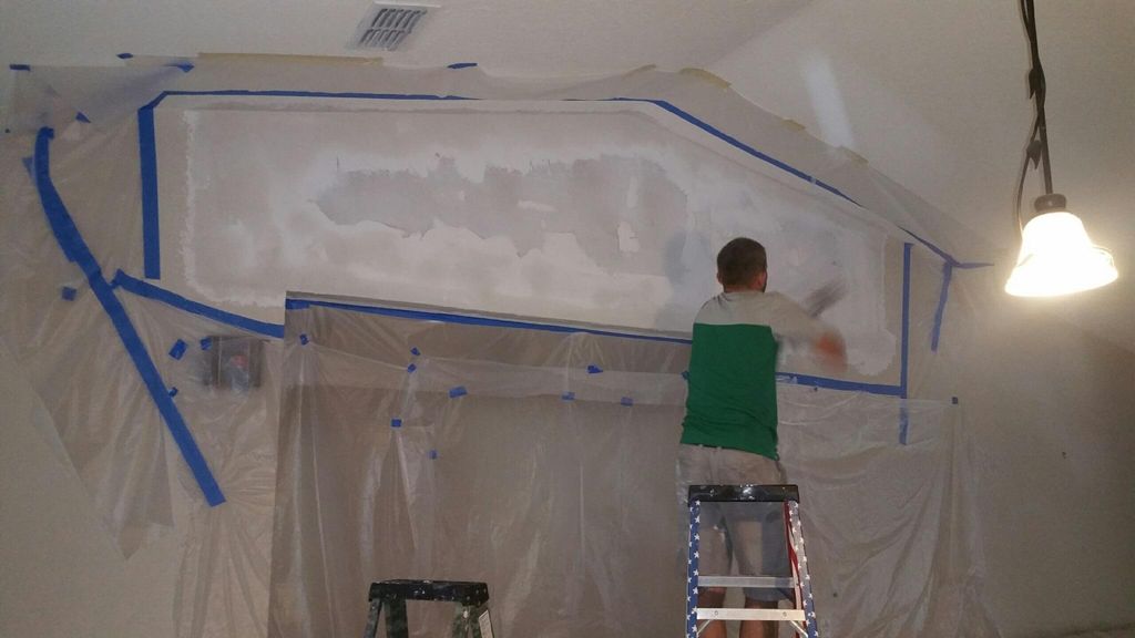 With a nice and prepped surface, time to texture..