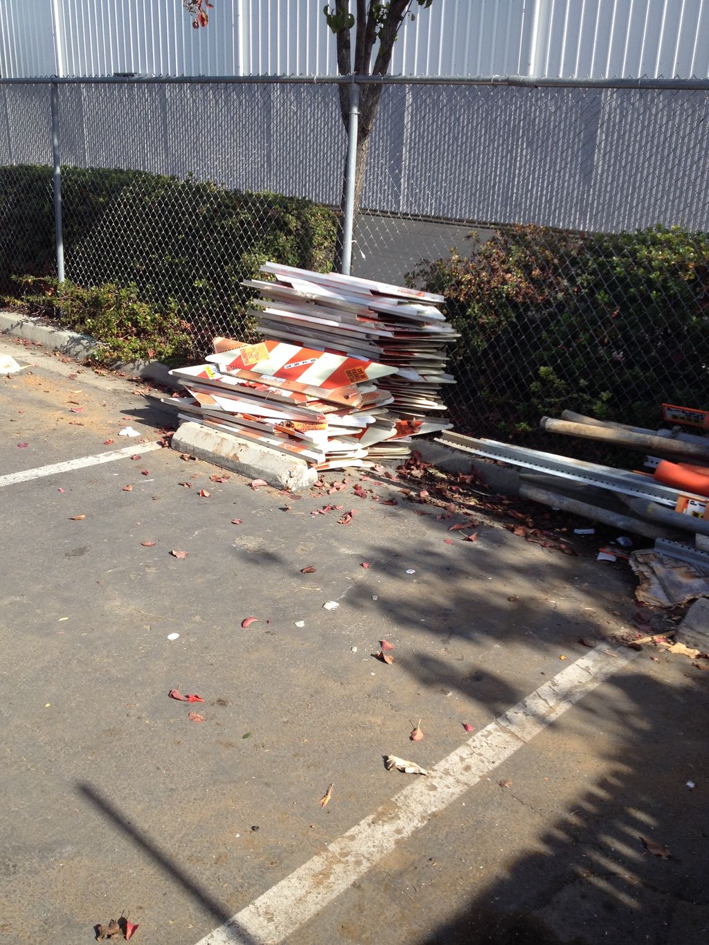 Tracy Commercial Property Cleanup needed