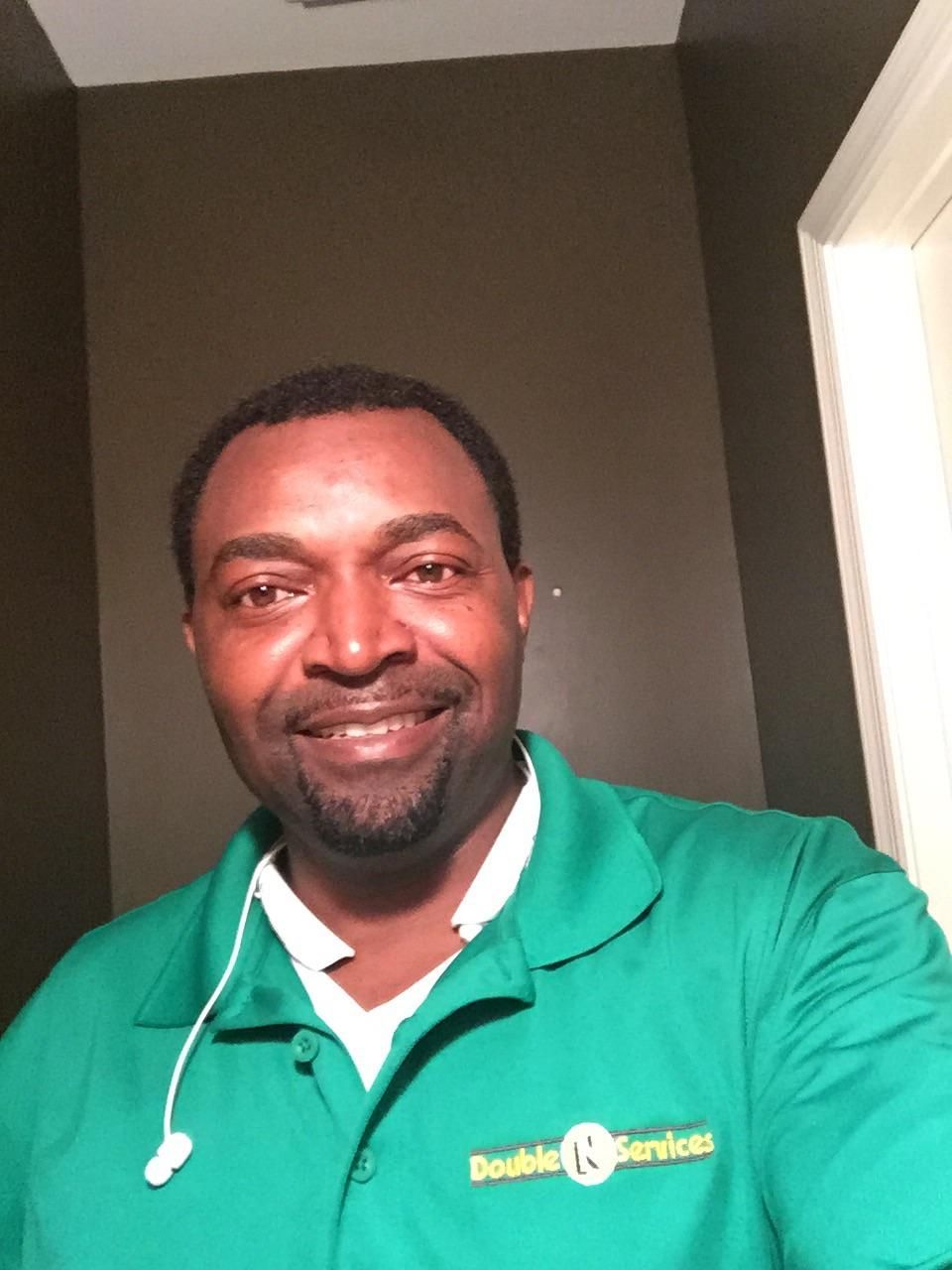 Economy carpet steamers