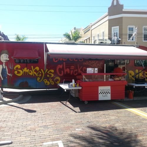 Smokey's picnic coach can travel to your locations