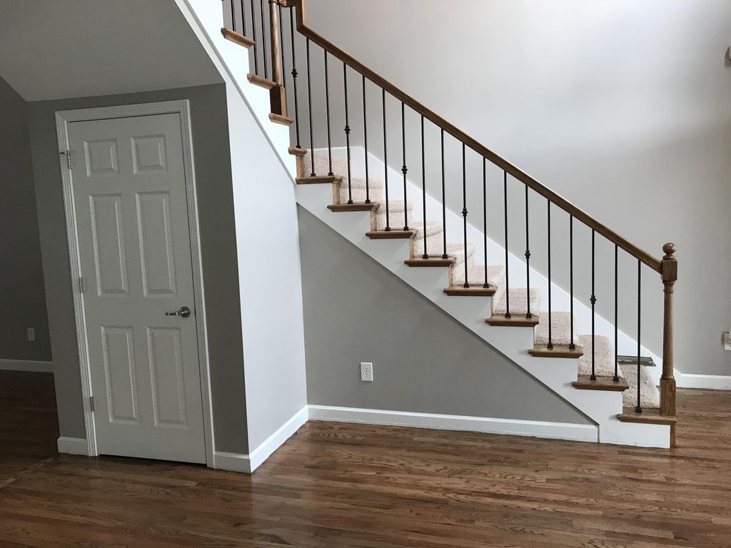 Floor and stairs 