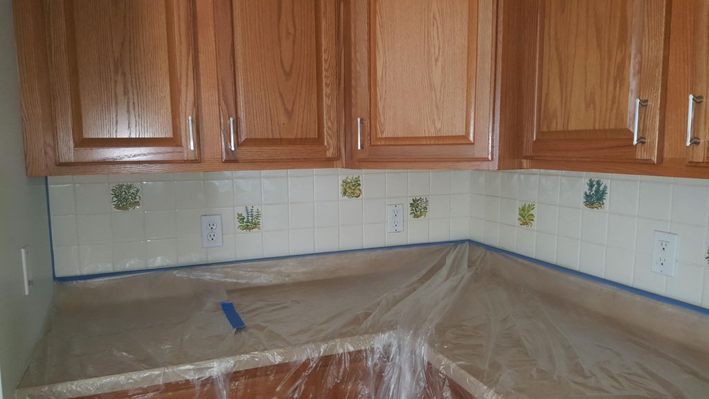 tile backsplash  before removed