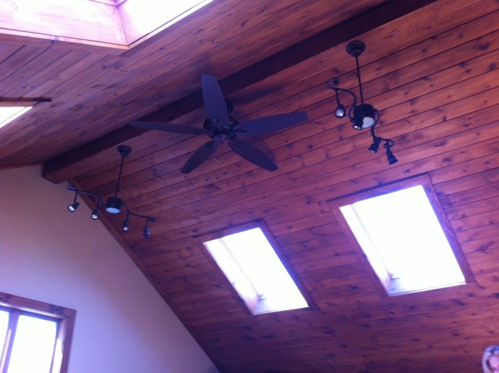Cathedral ceiling with knotty pine