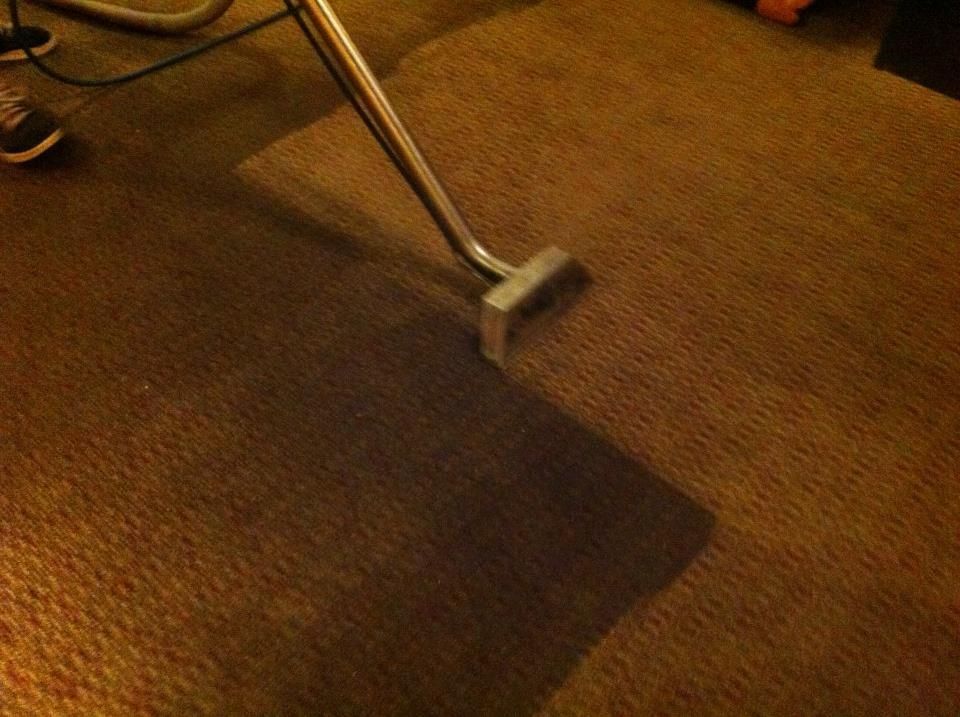Carpet Cleaning with the best system and materials