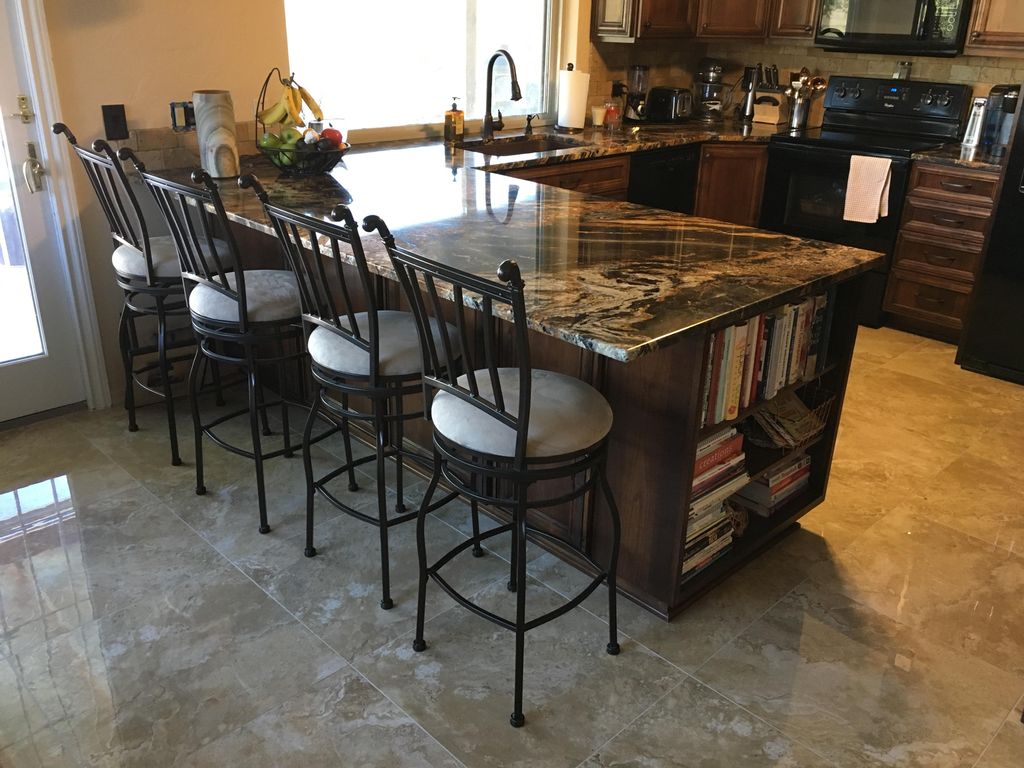 Stained rustic Alder kitchen, peninsula with bookc