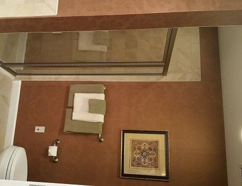 Bathroom tile and decor