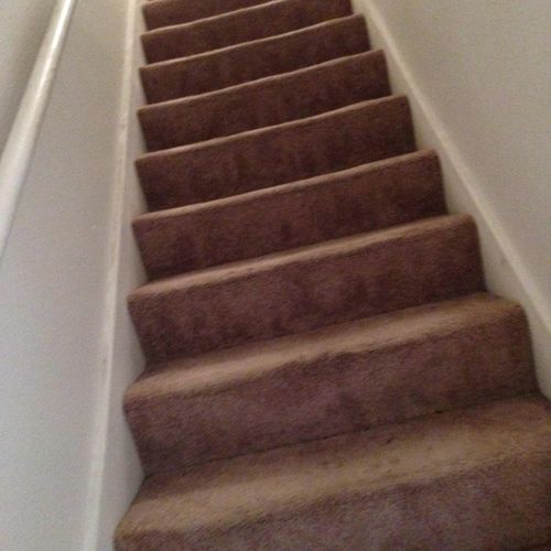 Remove carpet on stairs