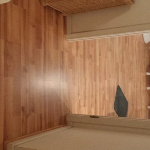 Laminate installed flowing from one room to the ne