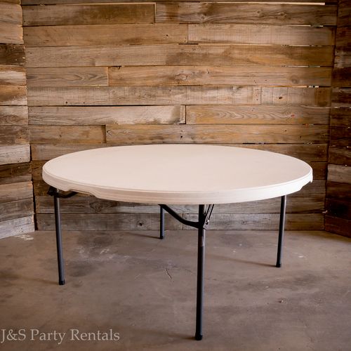 60" Round Table 
Seats 8 

Dimensions 60" D x 29" 