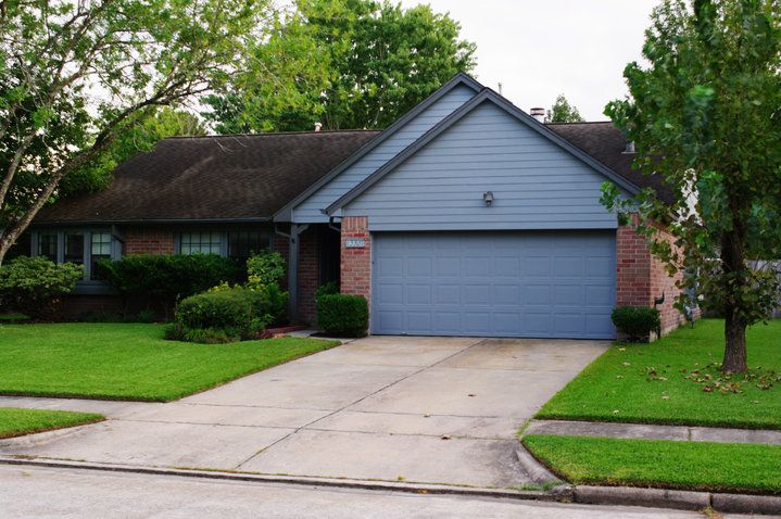 I got the paint matched and painted this garage do