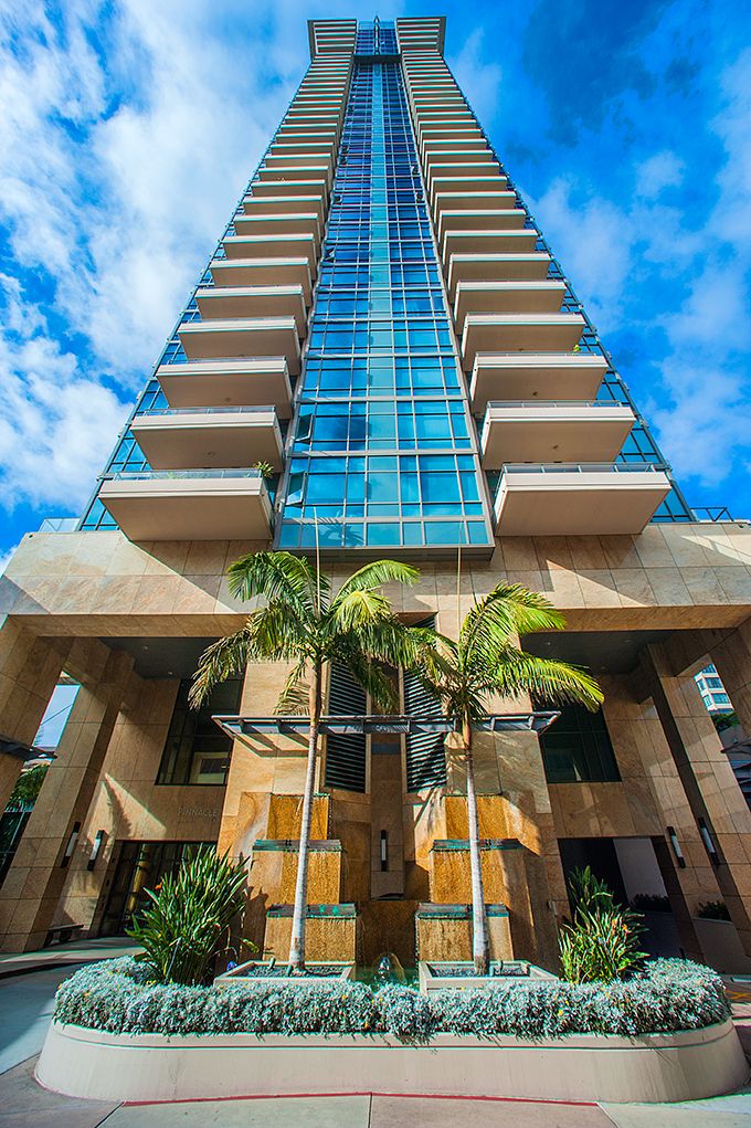 Pinnacle Tower
550 Front St.
San Diego, CA  92101