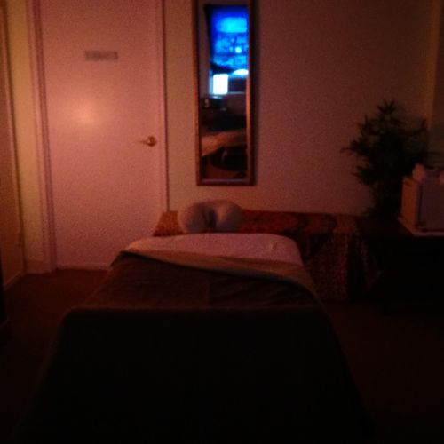 massage room. come escape the world. 