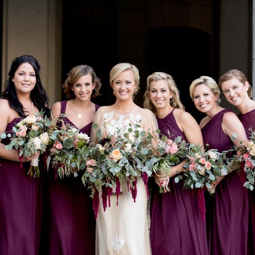 Bride, Lindsay & bridesmaids | Ilana Natasha Photo