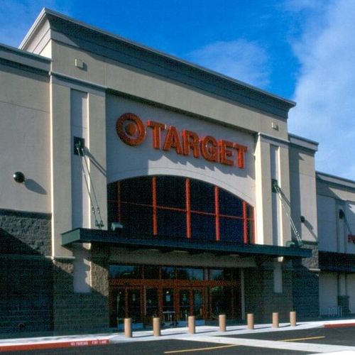 Target, Mall 205, Portland, Oregon
Winner: 2003 Mo