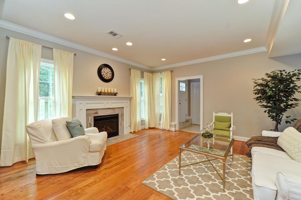 This Alexandria listing sold in 3 weeks after bein