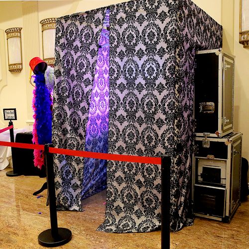 2015 Hard Case Photo Booth With A DNP RX-1 Printer