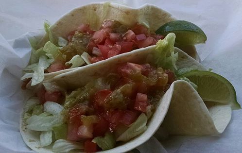 Tacos de Pollo with Salsa Mexicana